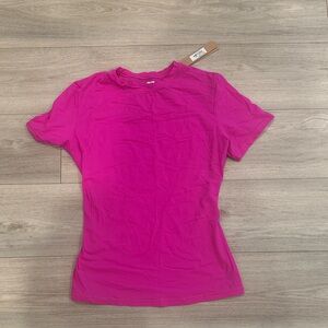 SKIMS Fuchsia Short Sleeve Tee